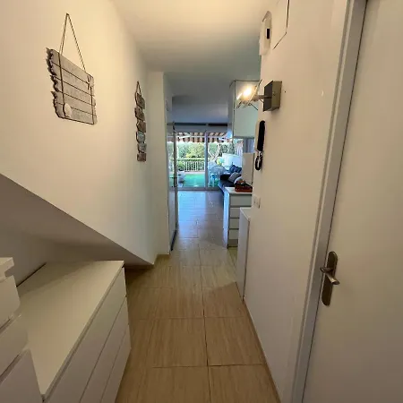 Precioso Apartamento En Primera Linea De Mar Con Parking *